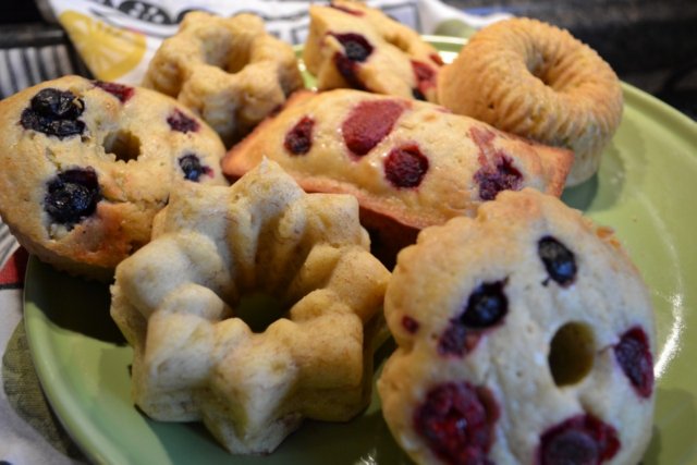 American Dream Recipes: Banana Berry Cakes Recipe by Shellie Croft