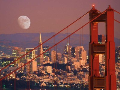 Finding Happiness in San Francisco - Moon over Sna Francisco