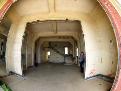 Joe McNally photography lighting Tips - Fisheye on angel island by Remy Gervais