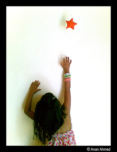 Dream Like an Olympian: Little girl reaching for star (Flickr)