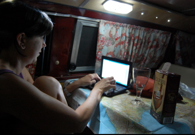 travel blogging from a VW bus